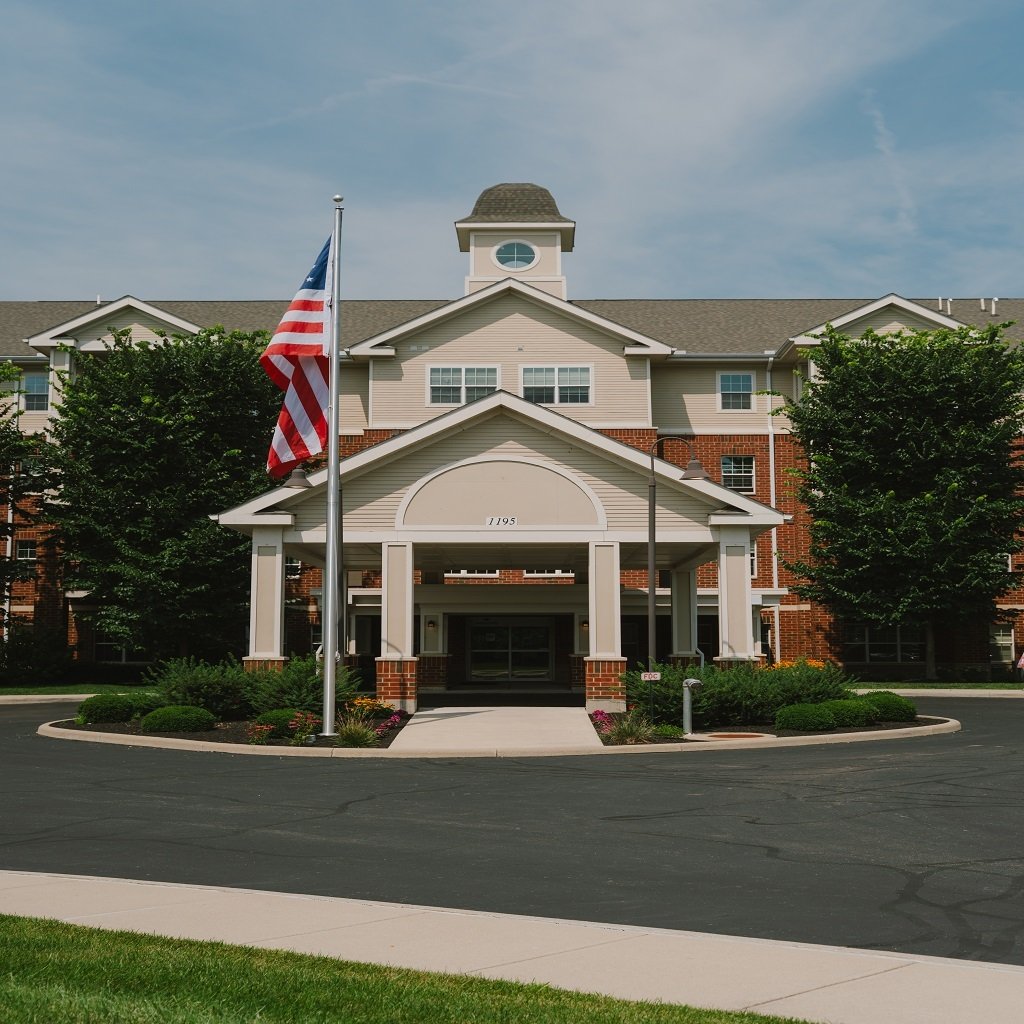 Front Entrance Inniswood with Flag-RESIZED